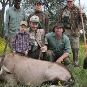 namibia_markus_farm_erlegter_oryxbulle